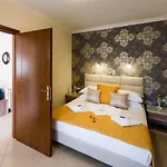 Mandani Apartman Liménasz