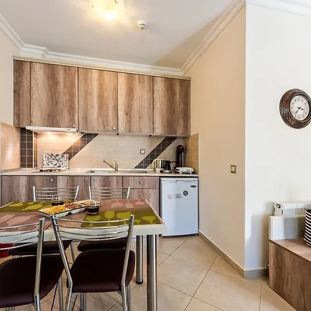 Apartament Mandani *